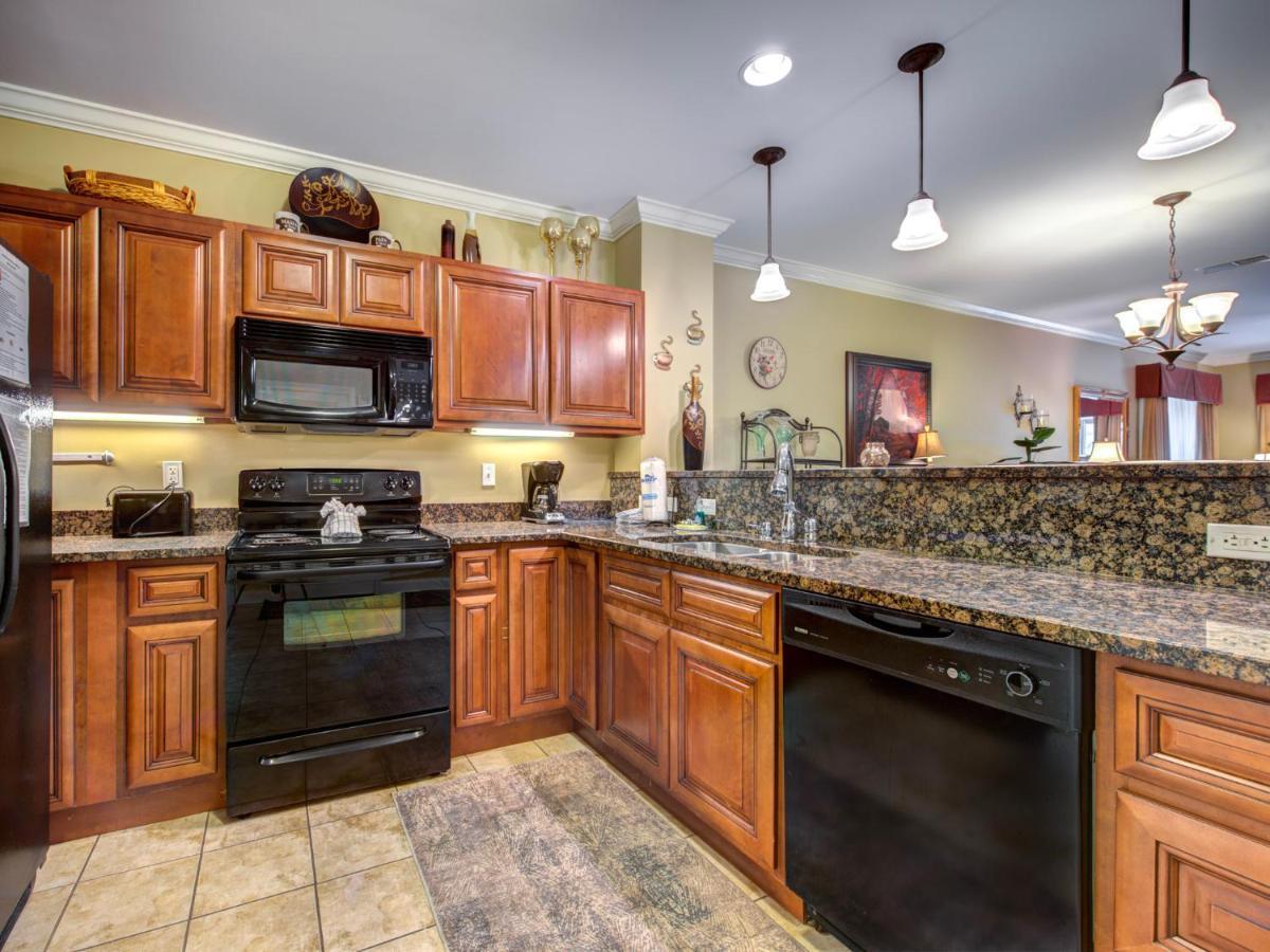 City Bear, 2Br, Pool, Spa, Downtown Gatlinburg, Sleeps 6 Apartment Bagian luar foto