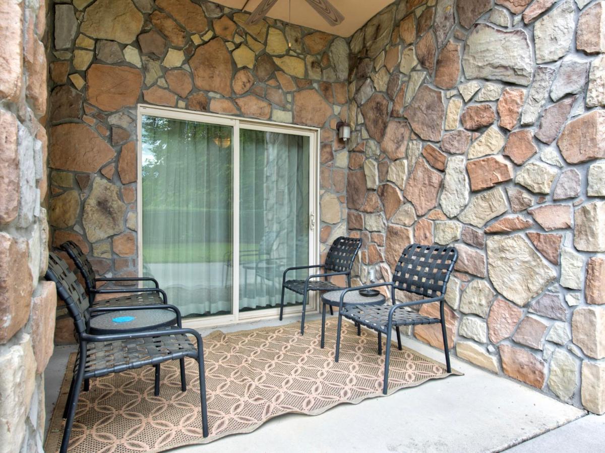 City Bear, 2Br, Pool, Spa, Downtown Gatlinburg, Sleeps 6 Apartment Bagian luar foto
