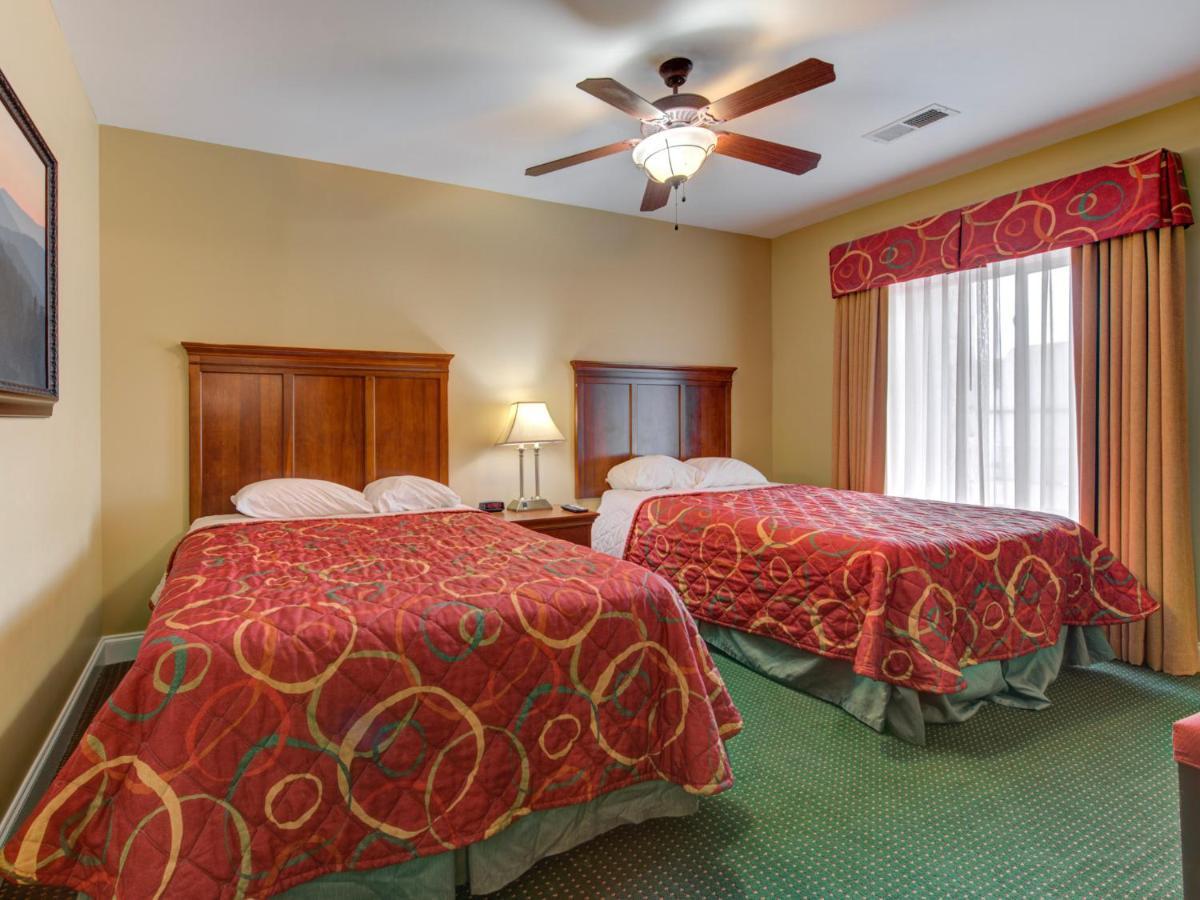 City Bear, 2Br, Pool, Spa, Downtown Gatlinburg, Sleeps 6 Apartment Bagian luar foto